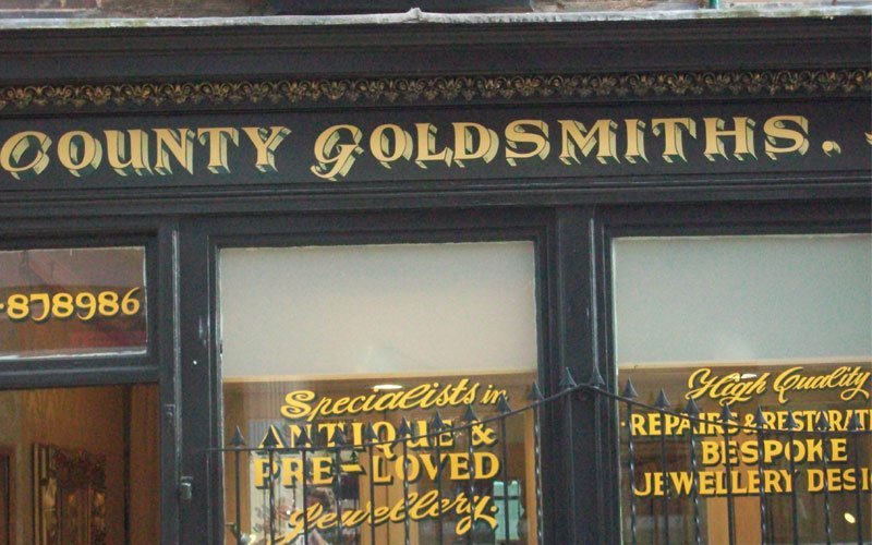 goldleafshopsign.jpg