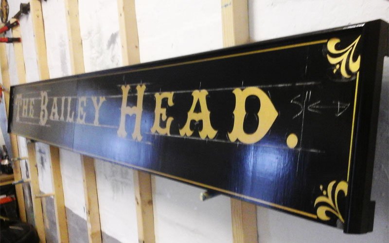 thebaileyheadpubsign.jpg