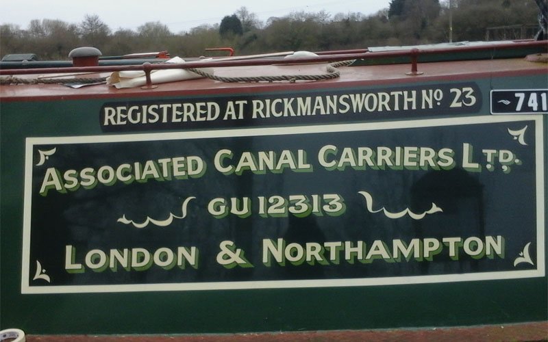 associatedcanalcarriersnarrowboatlondonandnorthamptonsignwritingandyfieldsignsshropshire.jpg