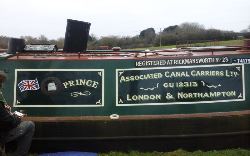 associatedcanalcarriersprincenarrowboatsignwritingandyfield.jpg